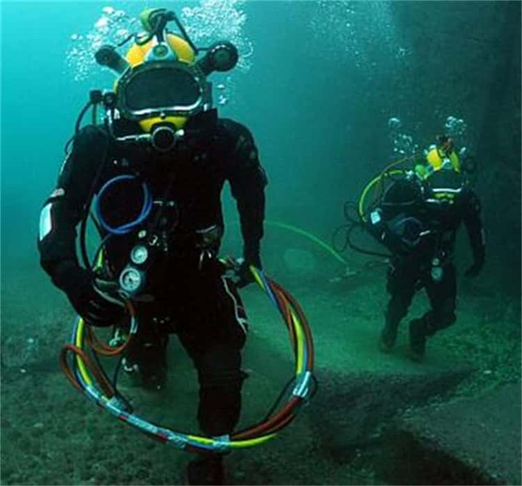 青岛蛙人打捞队水下焊接切割「按时到场」+2025价格一览表(图2)